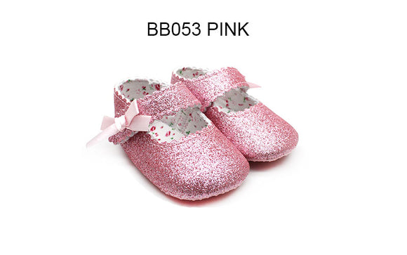 Baby girl pre-walk ballets , features with glitter upper and flower cotton lining . It's the dreamy ballerina for your baby girl ! 